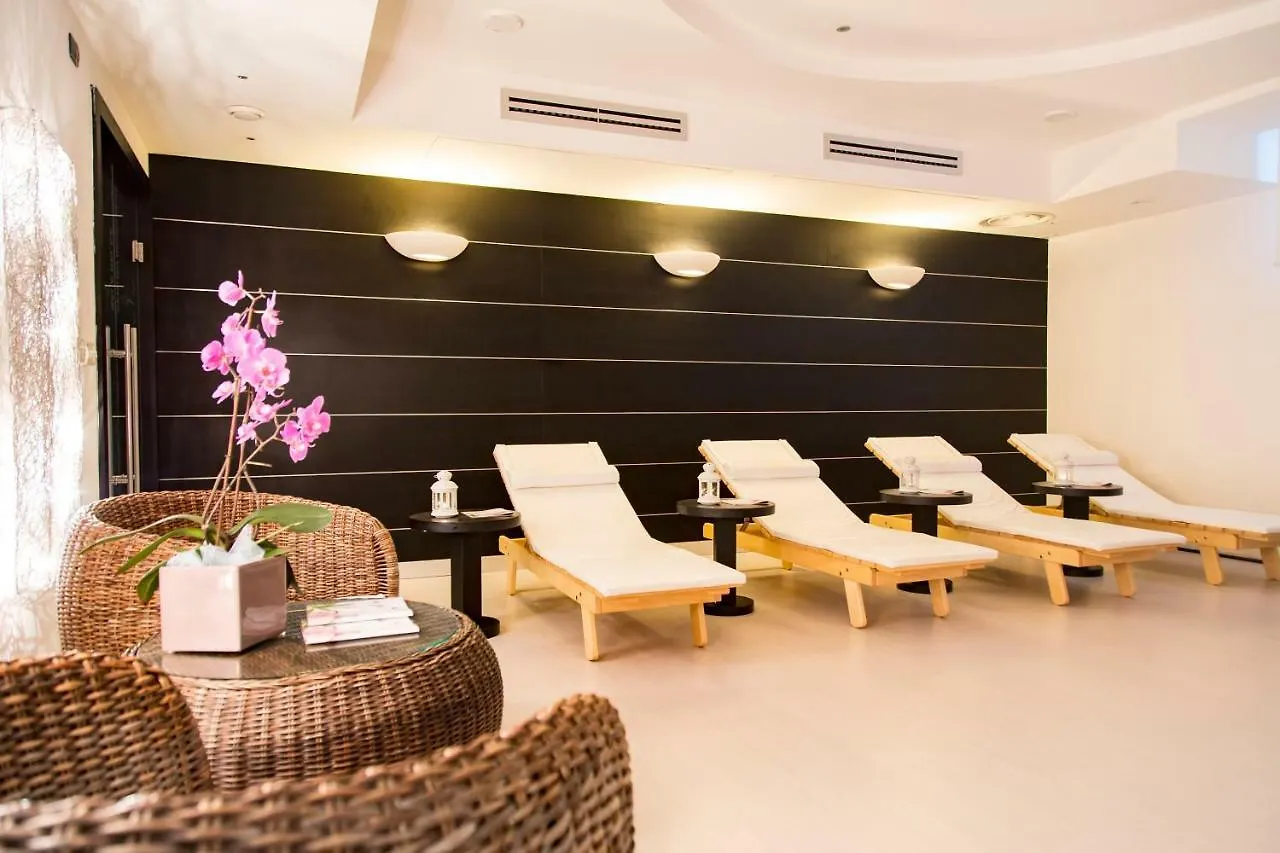 Ahr Baja Hotel & Spa Cannigione 4*,  Italien